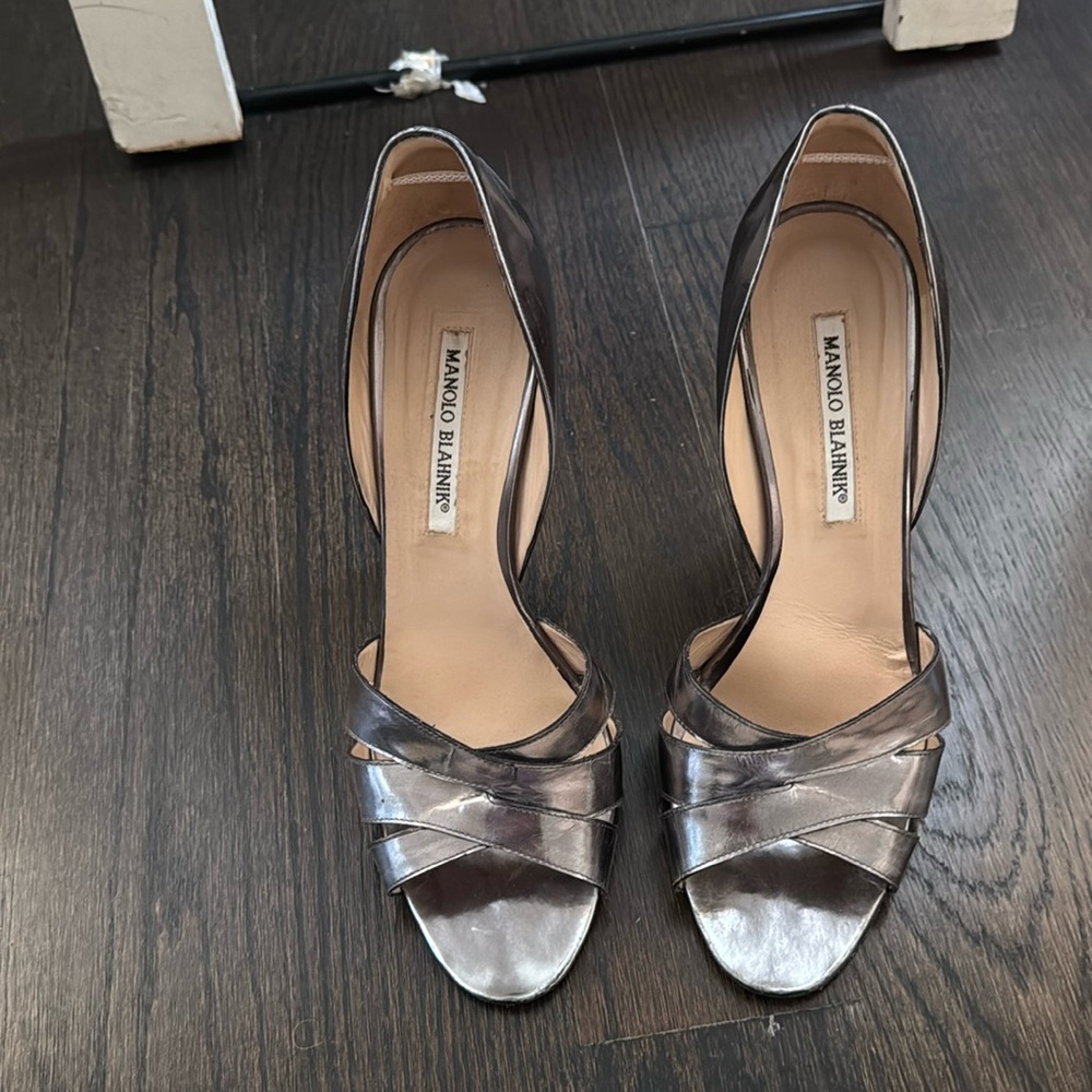 Manolo Blahnik 3 inch metallic heels